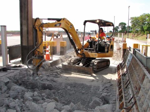 GRAMEX Terraplenagem e Pavimentação